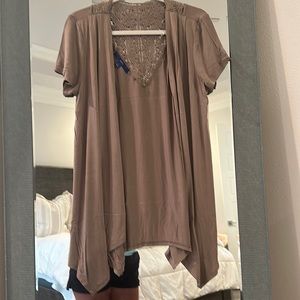 NWT Taupe Apt9 Short Sleeve Shrug Large